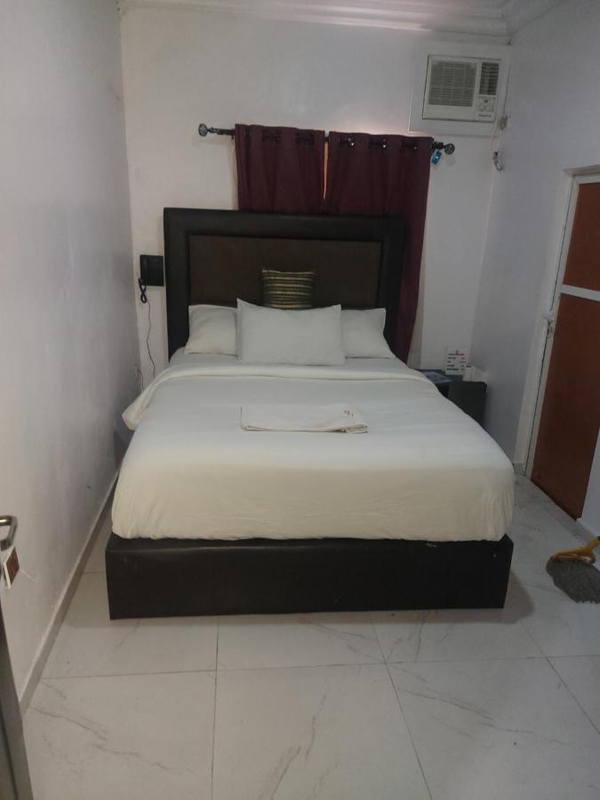 Rush Hotel & Apartments Lagos Dış mekan fotoğraf